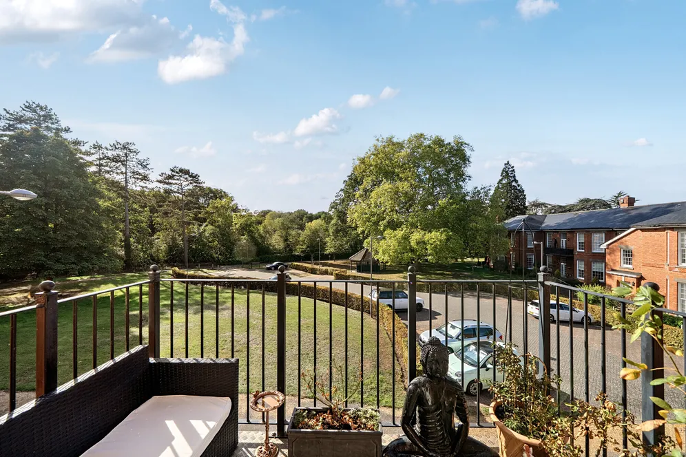 Glanville Way, Epsom, KT19 photo 7