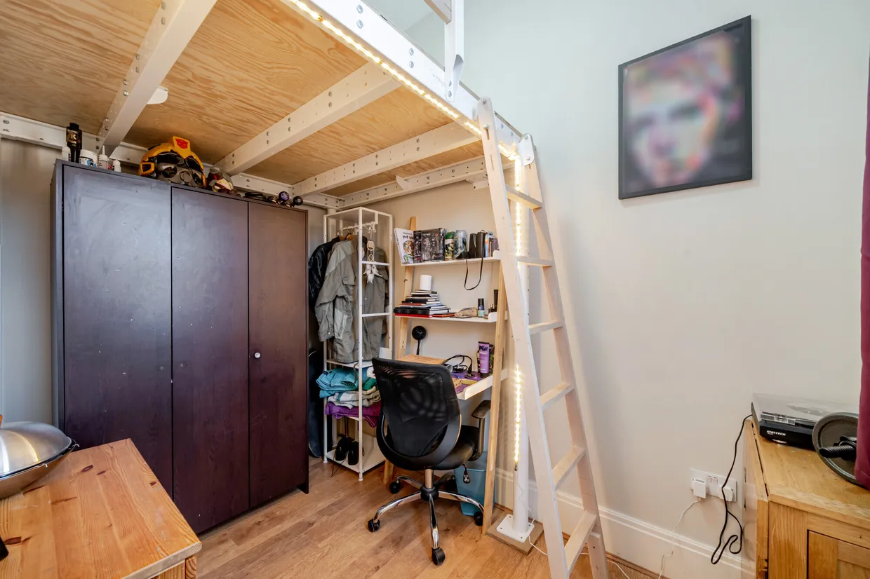 Glanville Way, Epsom, KT19 photo 8