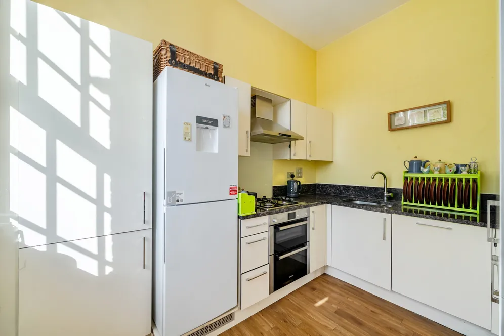 Glanville Way, Epsom, KT19 photo 12