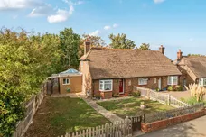 Rosebank, Epsom, KT18 photo 1