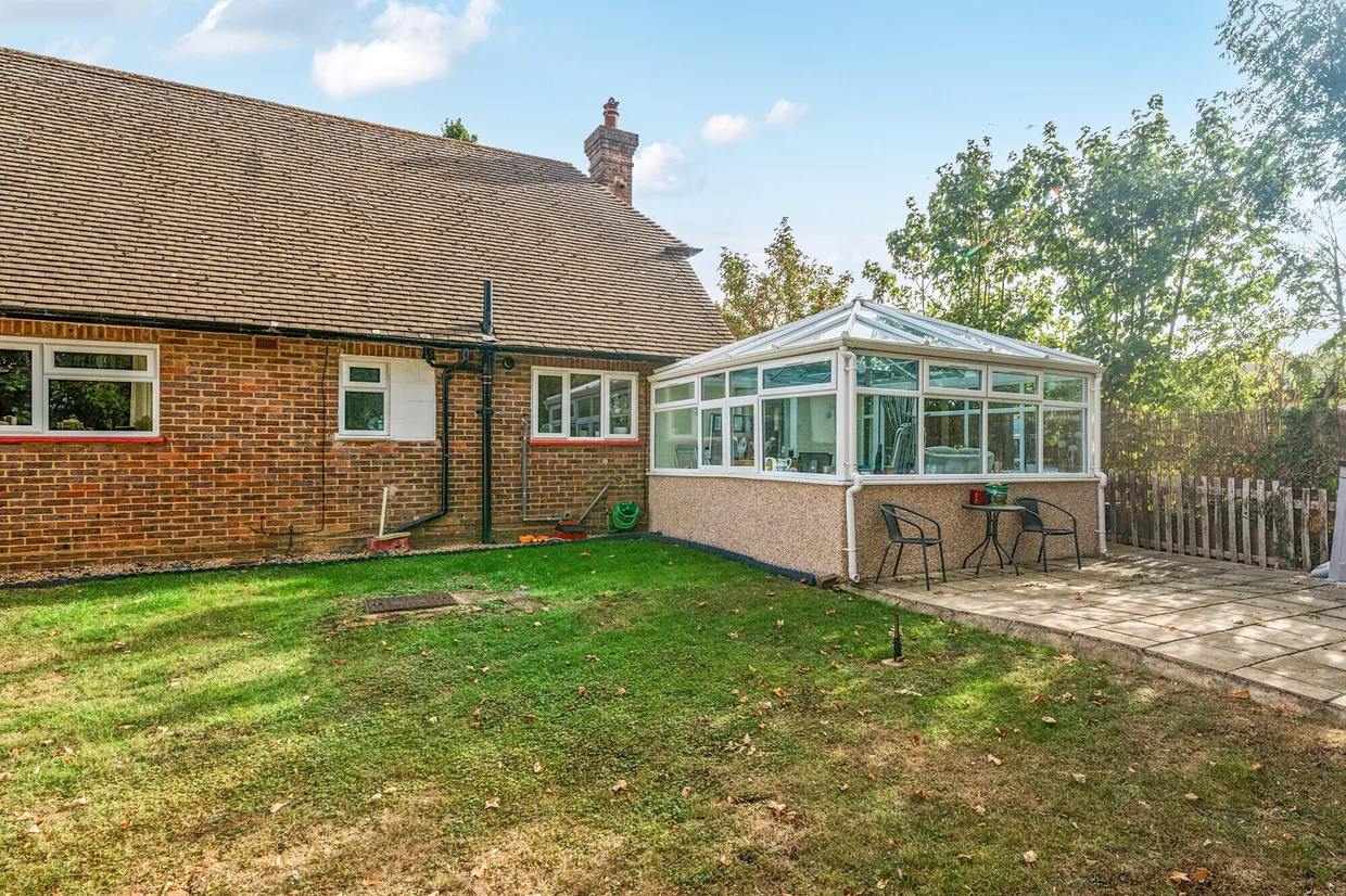 Rosebank, Epsom, KT18 photo 6