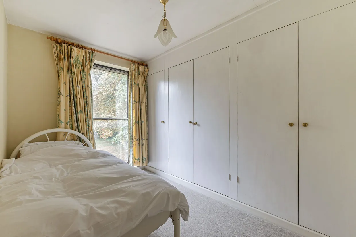 Queen Annes Road, Windsor, SL4 photo 12