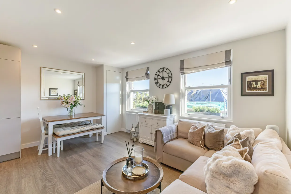 354a Old York Road, London, SW18 photo 1