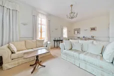 Cromwell Mews, Marlborough, SN8 photo 5