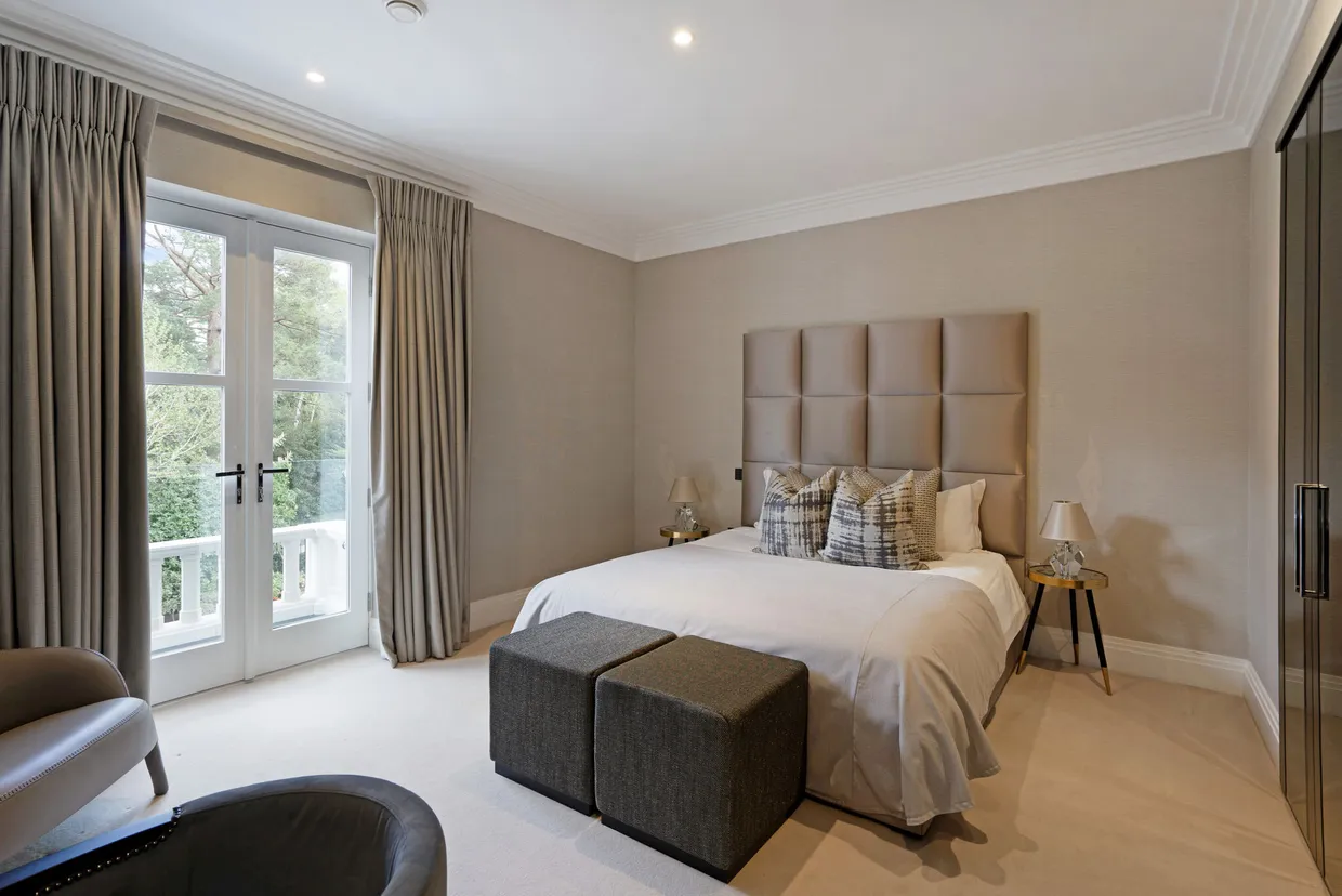 Brooks Close, Weybridge, KT13 photo 20