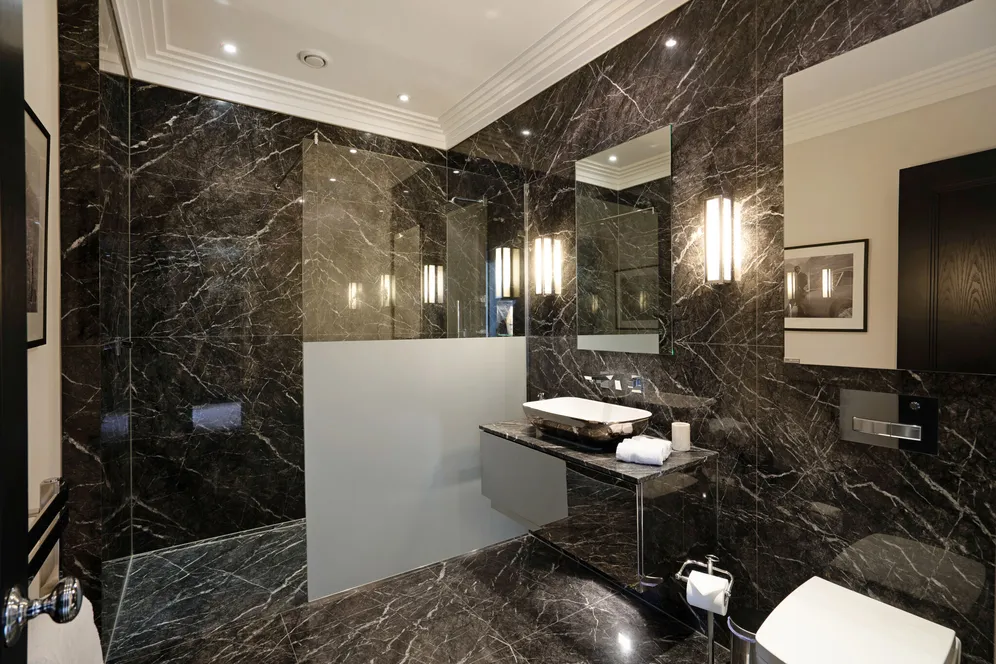 Brooks Close, Weybridge, KT13 photo 22
