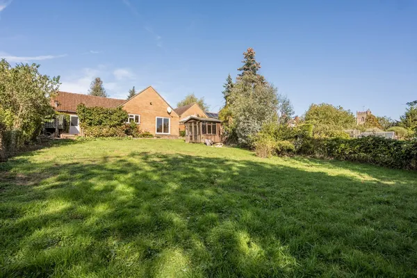 Churchfield, Monks Eleigh, IP7 photo 11