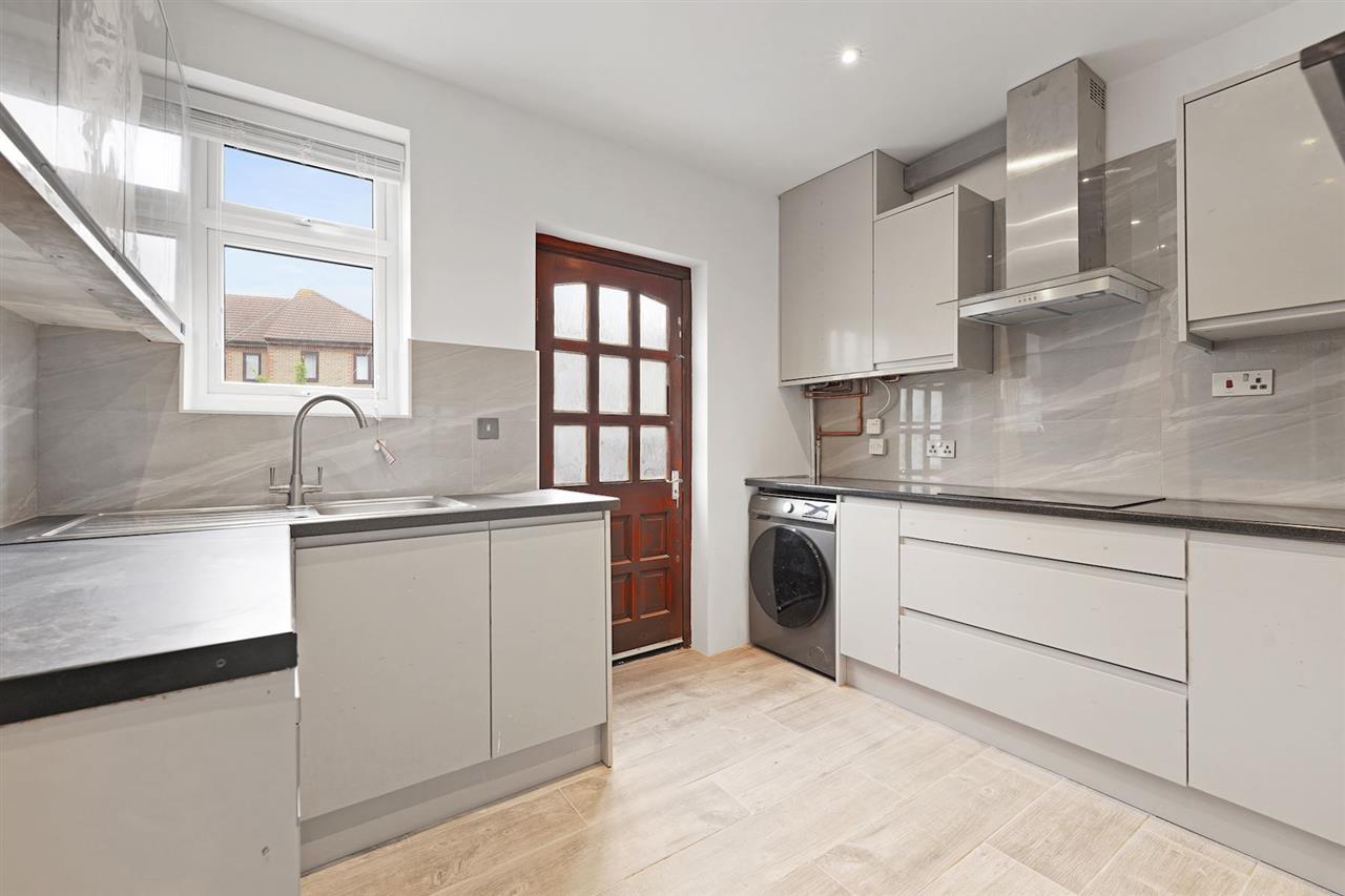 Fieldway, Dagenham, Essex Image 6