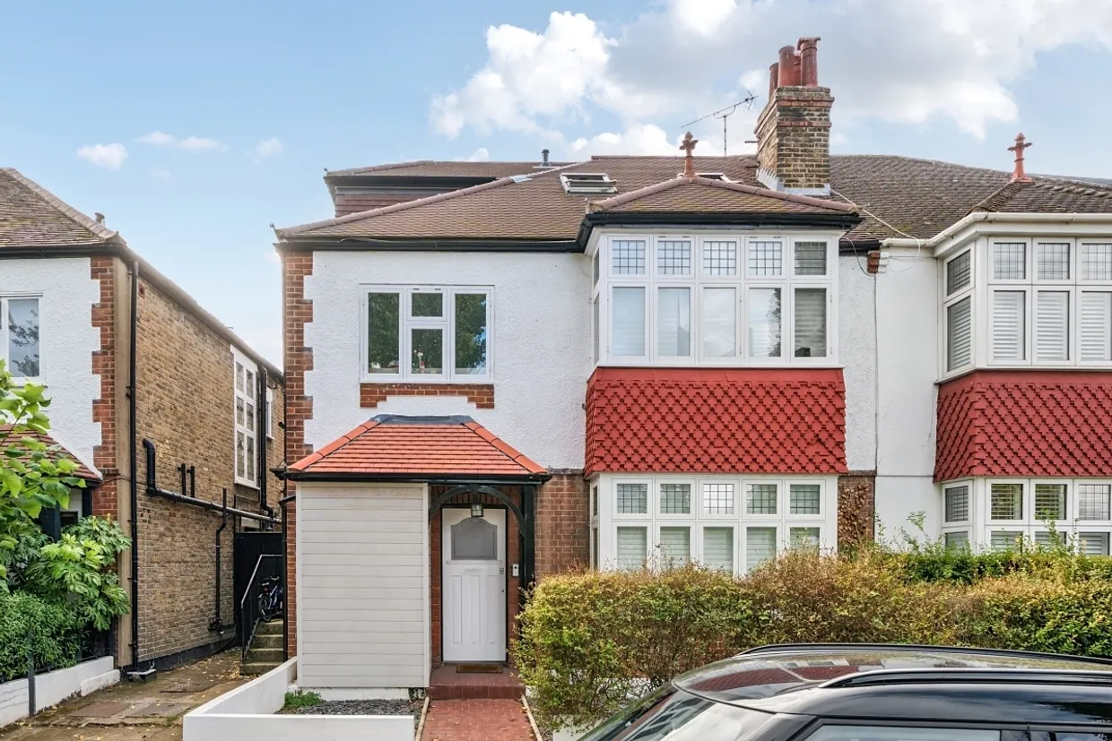 South Side London W6 photo 1
