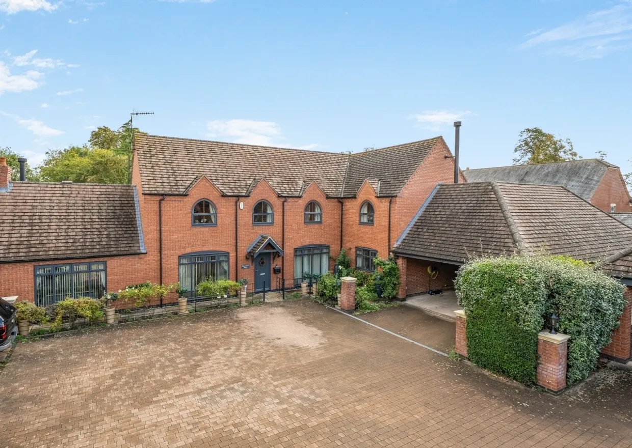 The Avenue Stratford-upon-Avon CV37 photo 1