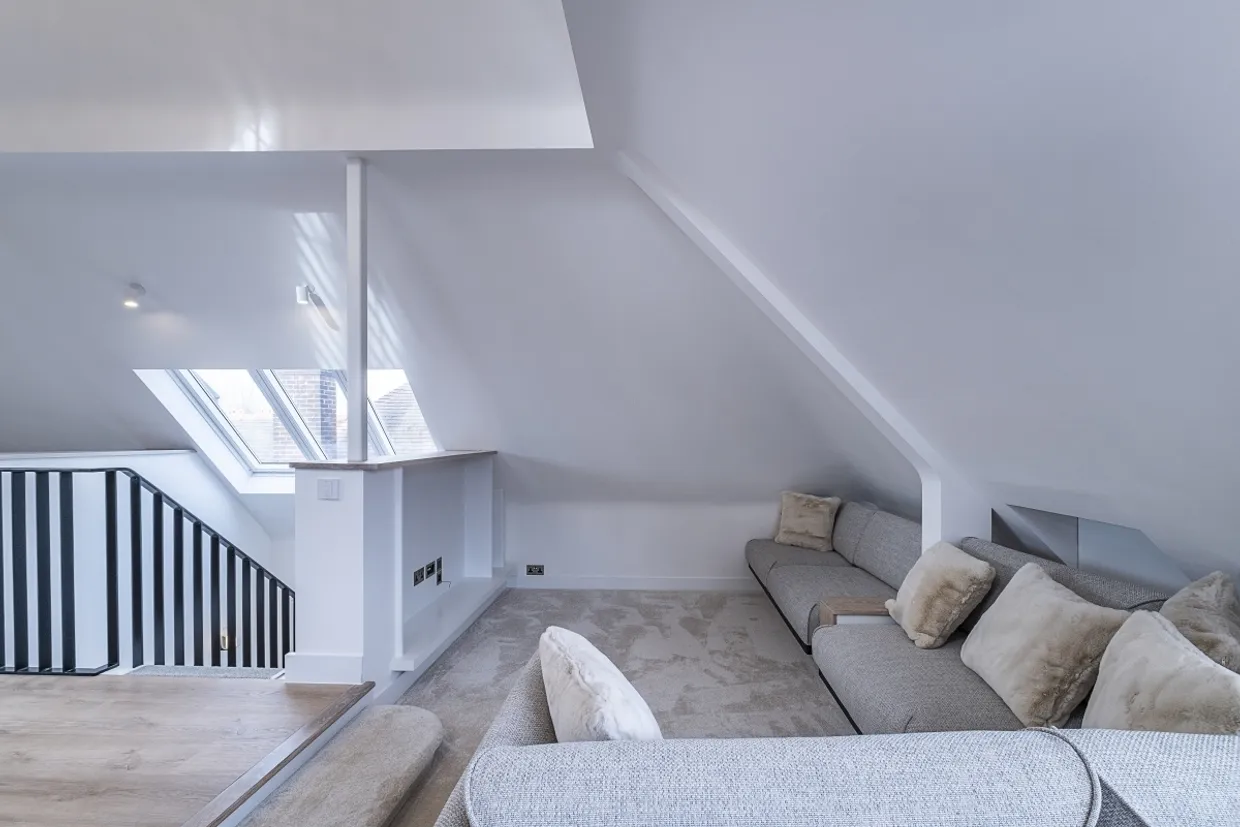 Luttrell Avenue London SW15 photo 3