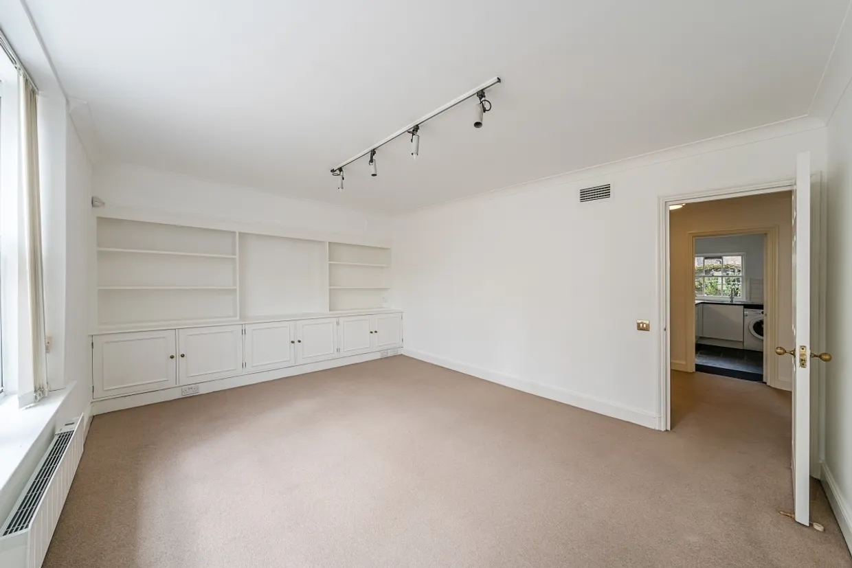 Millbank Westminster SW1P photo 6