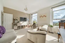 Coopers Hill Road, Redhill, RH1 photo 2
