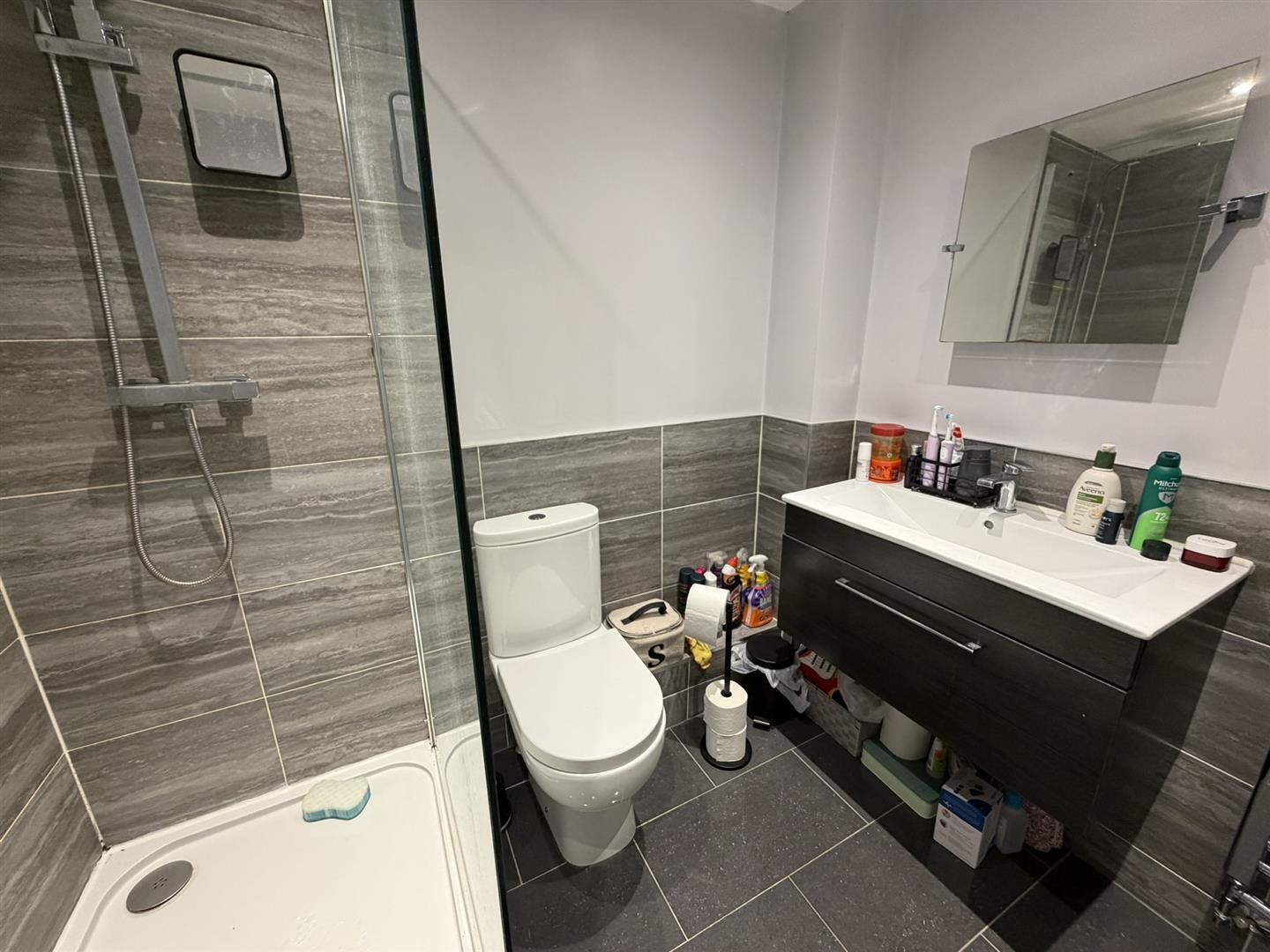 Clevedon Court, Daventry Image 14