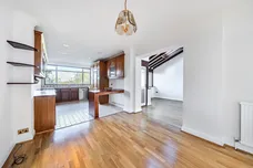 Creighton Avenue London N10 photo 3