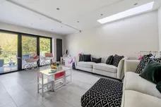 Cabrera Avenue, Virginia Water GU25 photo 5