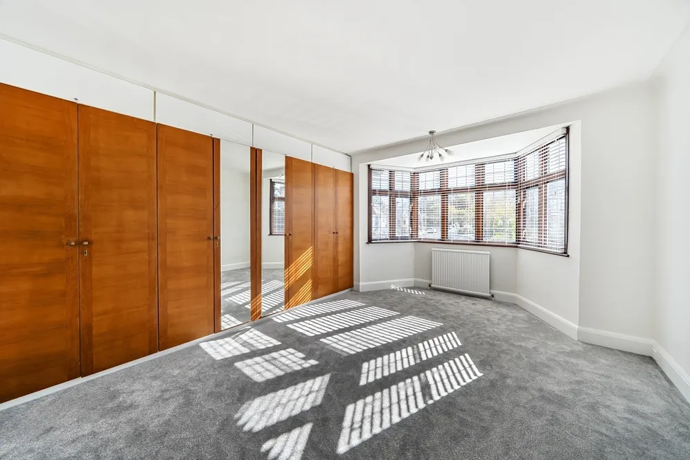 Creighton Avenue London N10 photo 5