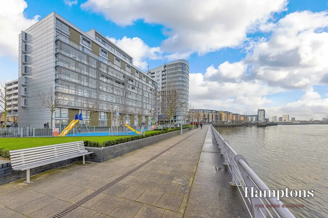 Dowells Street London SE10 photo 9