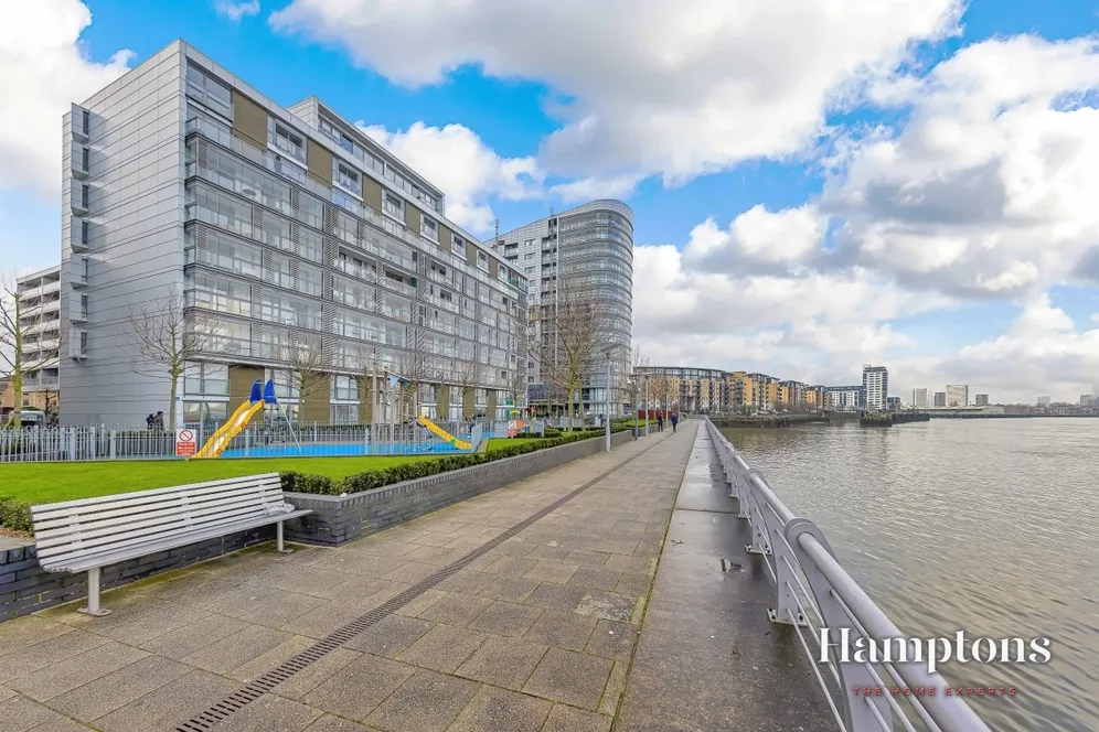 Dowells Street London SE10 photo 9