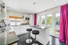 Longworth Drive Maidenhead SL6 photo 9