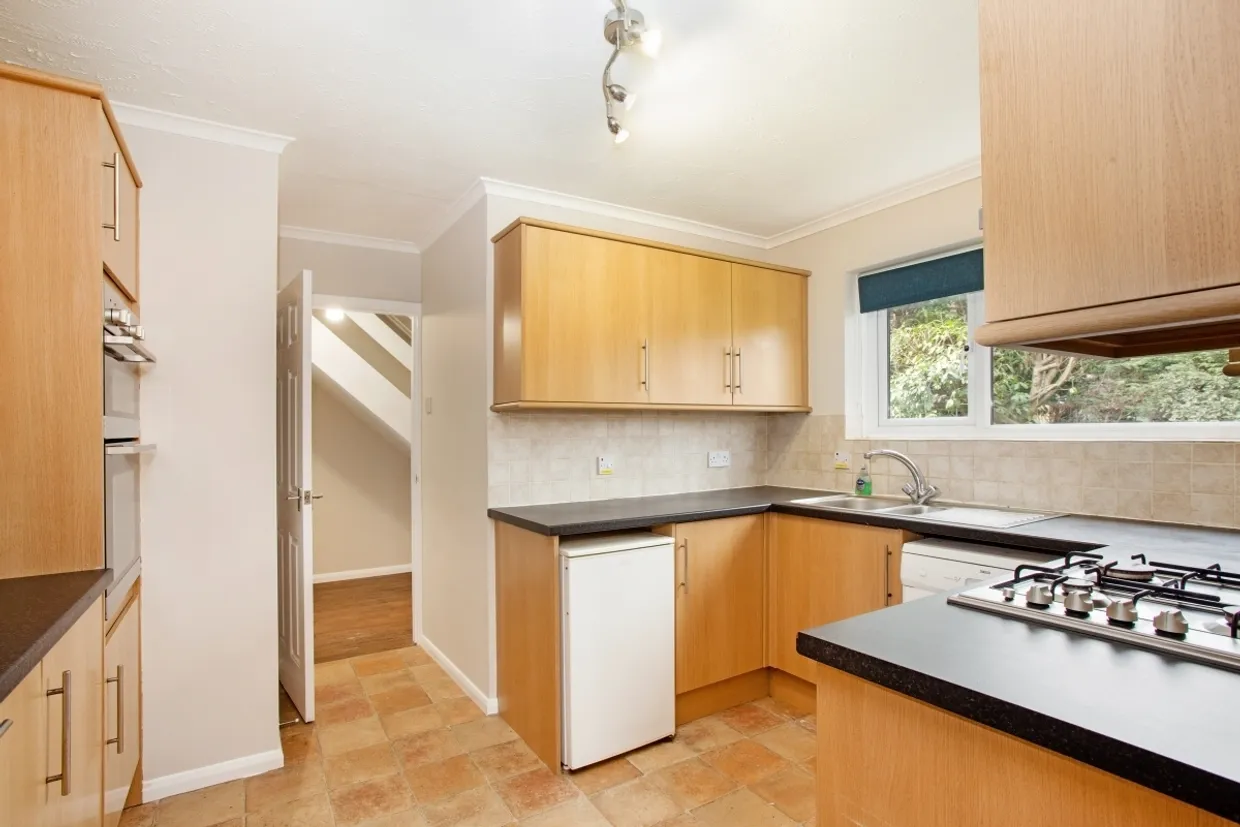 St. Davids Road Tunbridge Wells TN4 photo 11