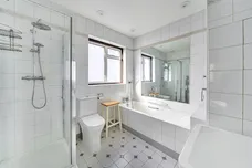 Creighton Avenue London N10 photo 11
