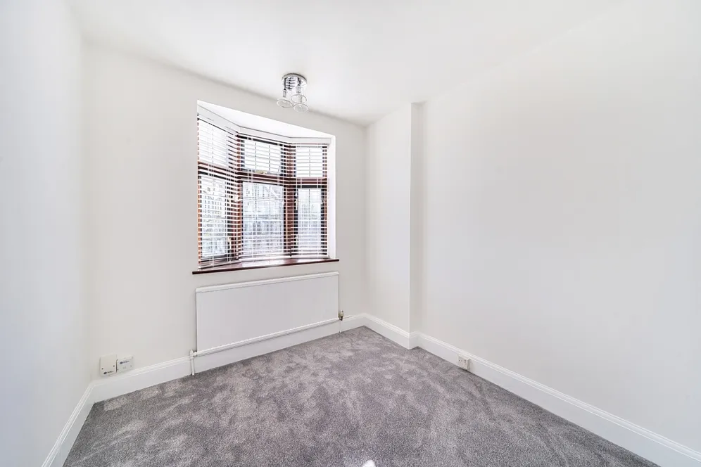 Creighton Avenue London N10 photo 12