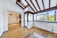 Creighton Avenue London N10 photo 16