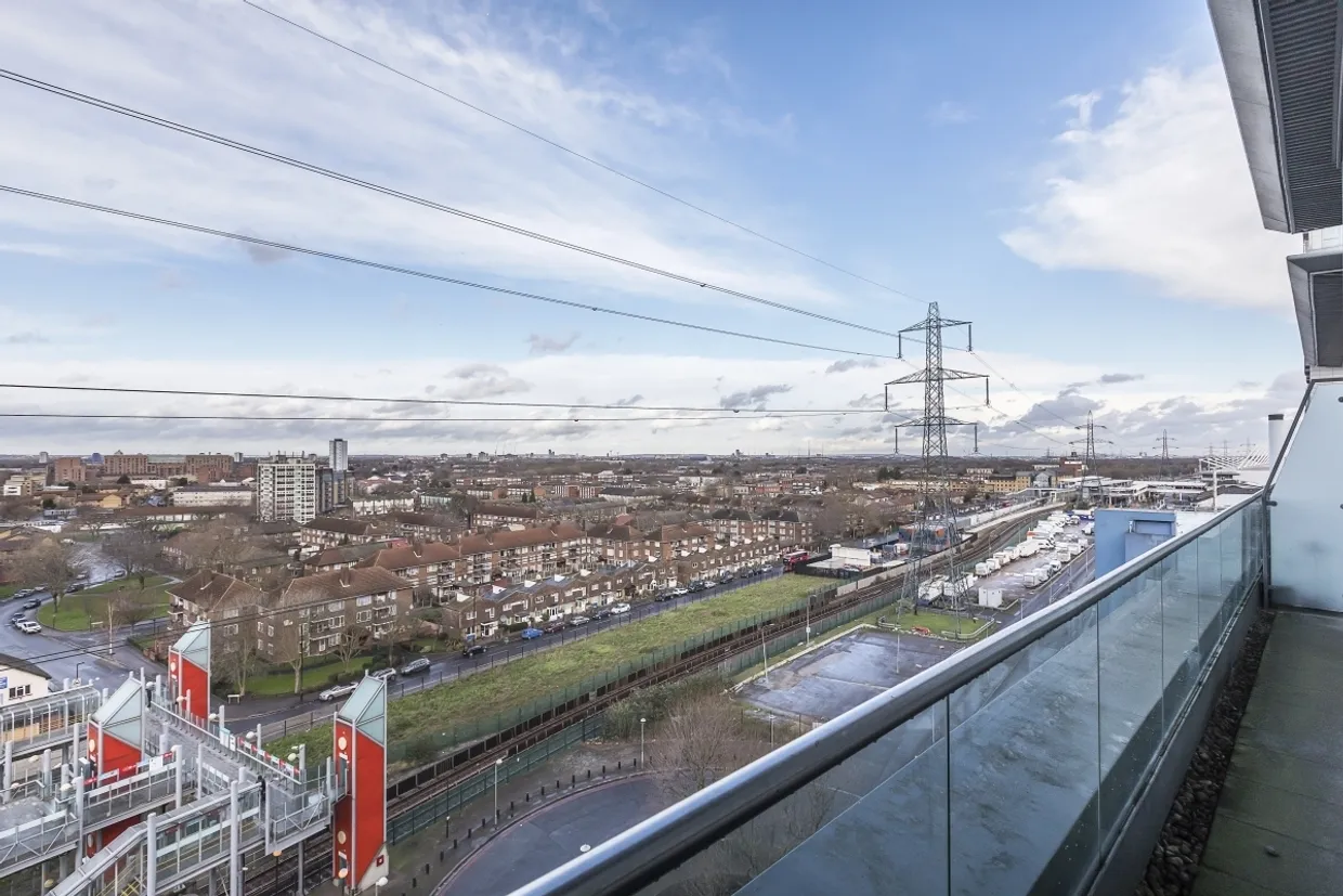 Atlantic Apartments, E16 photo 12