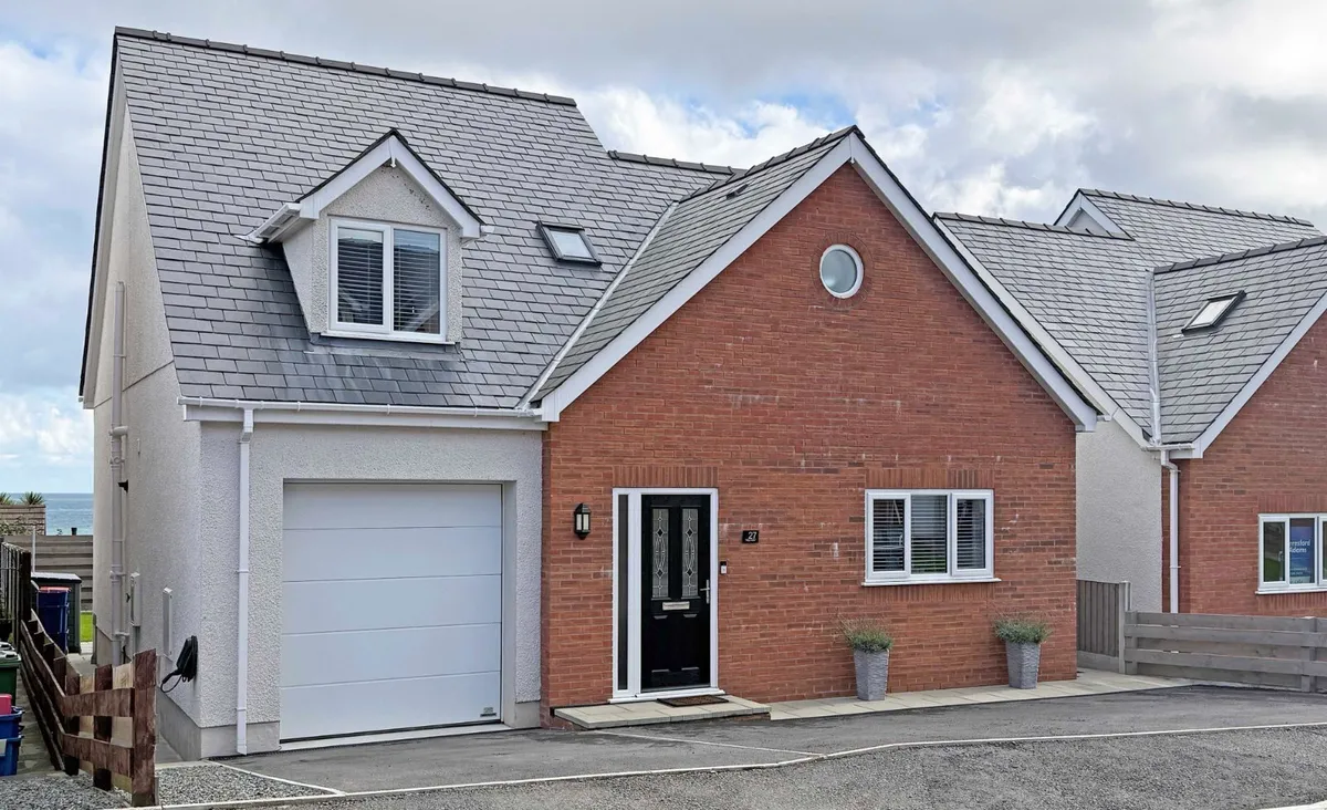 Parys Uchaf, Bull Bay, Amlwch, Isle of Anglesey, LL68