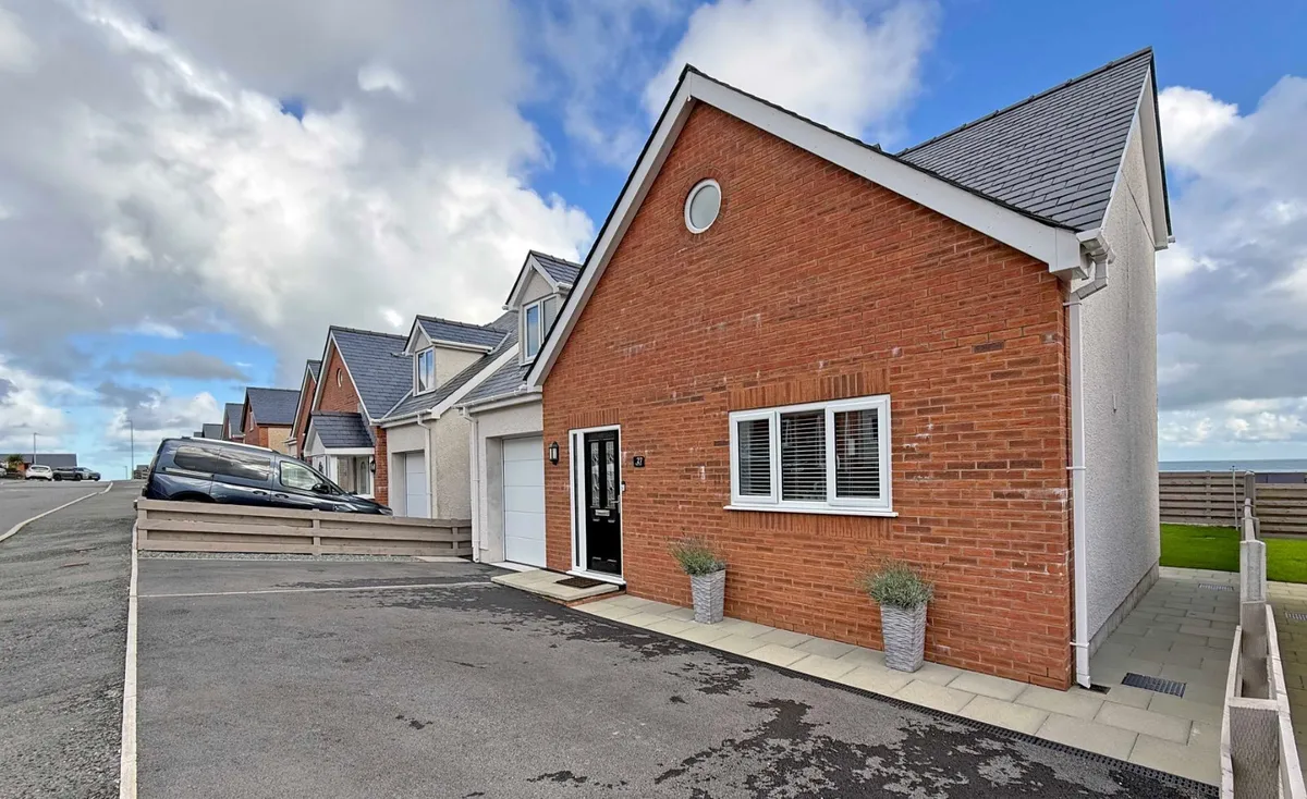 Parys Uchaf, Bull Bay, Amlwch, Isle of Anglesey, LL68