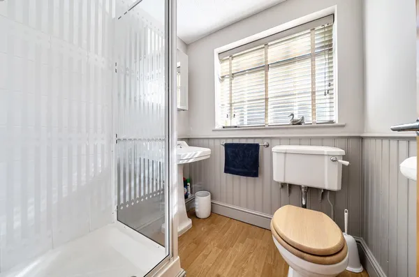 Towcester Road, Milton Malsor, NN7 photo 19