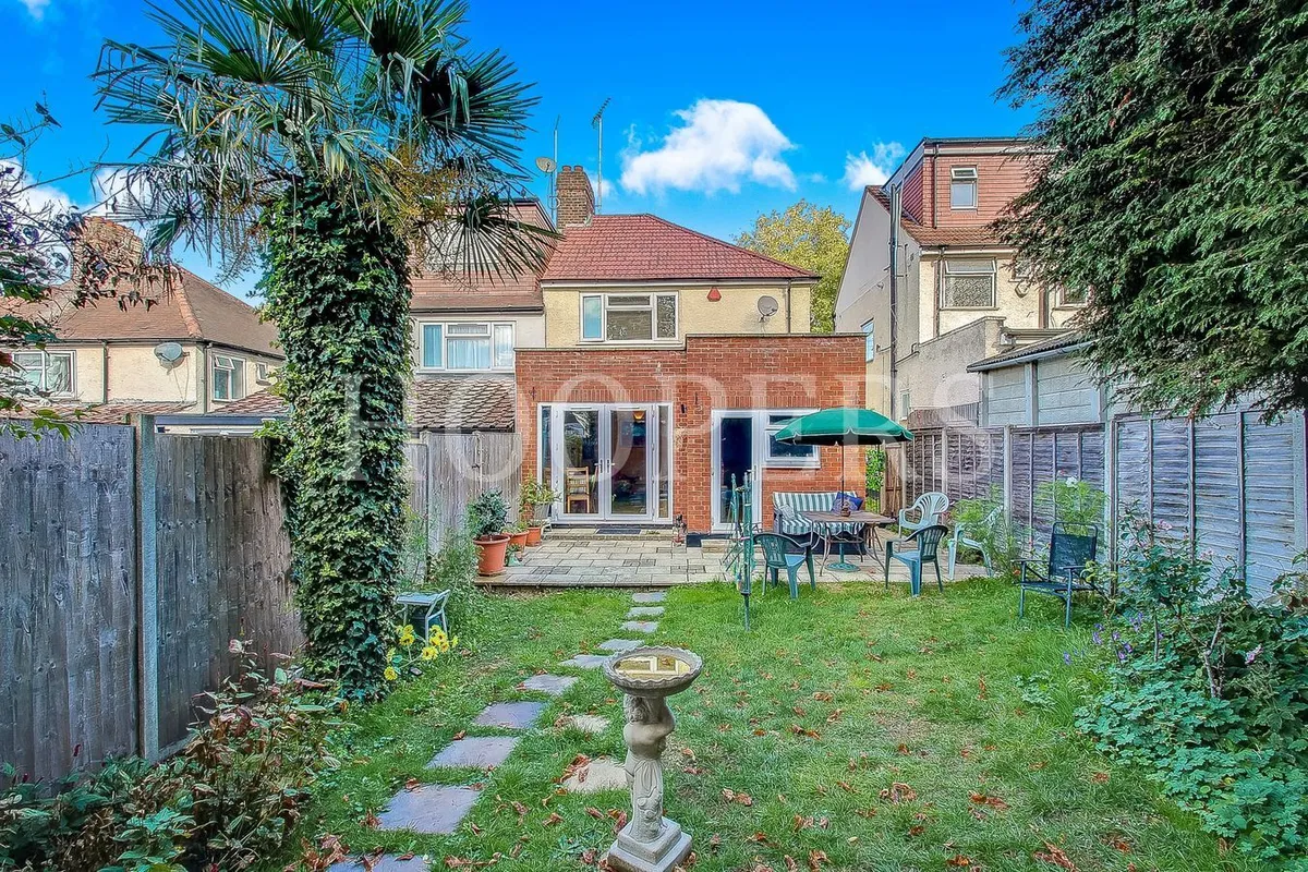 Wood Lane, London, NW9