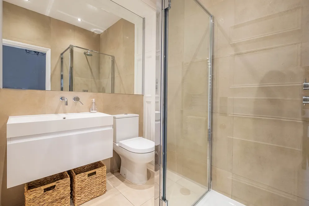Langley Avenue, Surbiton, KT6 photo 6