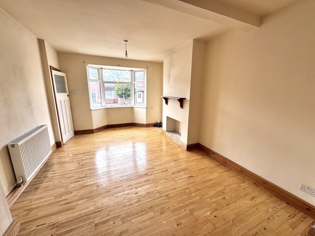 Castle Road, Weddington, Nuneaton Image 4