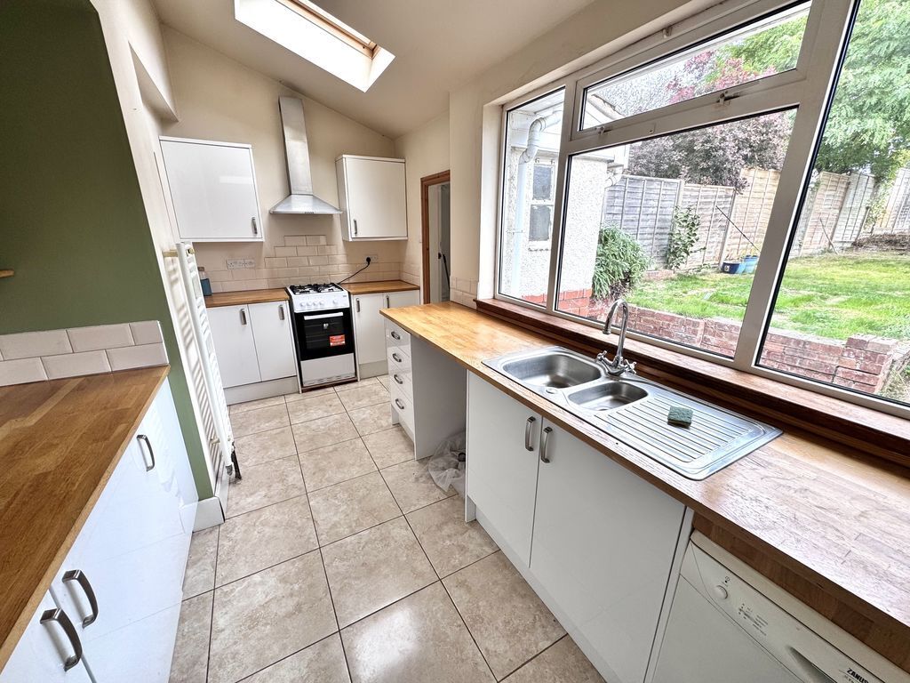 Castle Road, Weddington, Nuneaton Image 6
