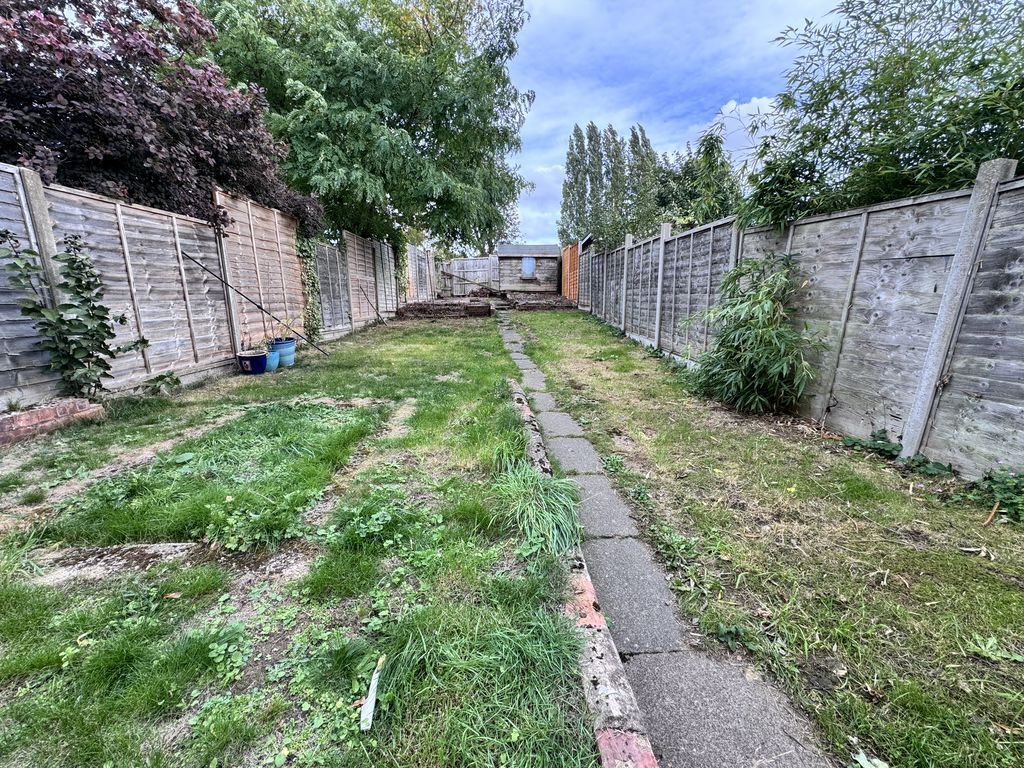 Castle Road, Weddington, Nuneaton Image 13