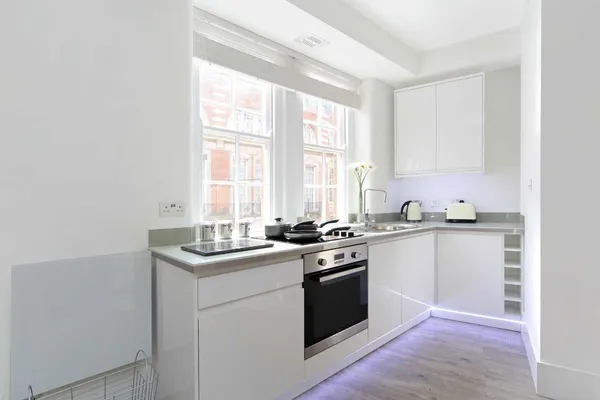 Ambrosden Avenue, London, SW1P photo 3