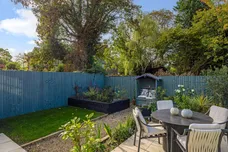 St. Martins Avenue, Epsom, KT18 photo 7