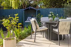 St. Martins Avenue, Epsom, KT18 photo 11