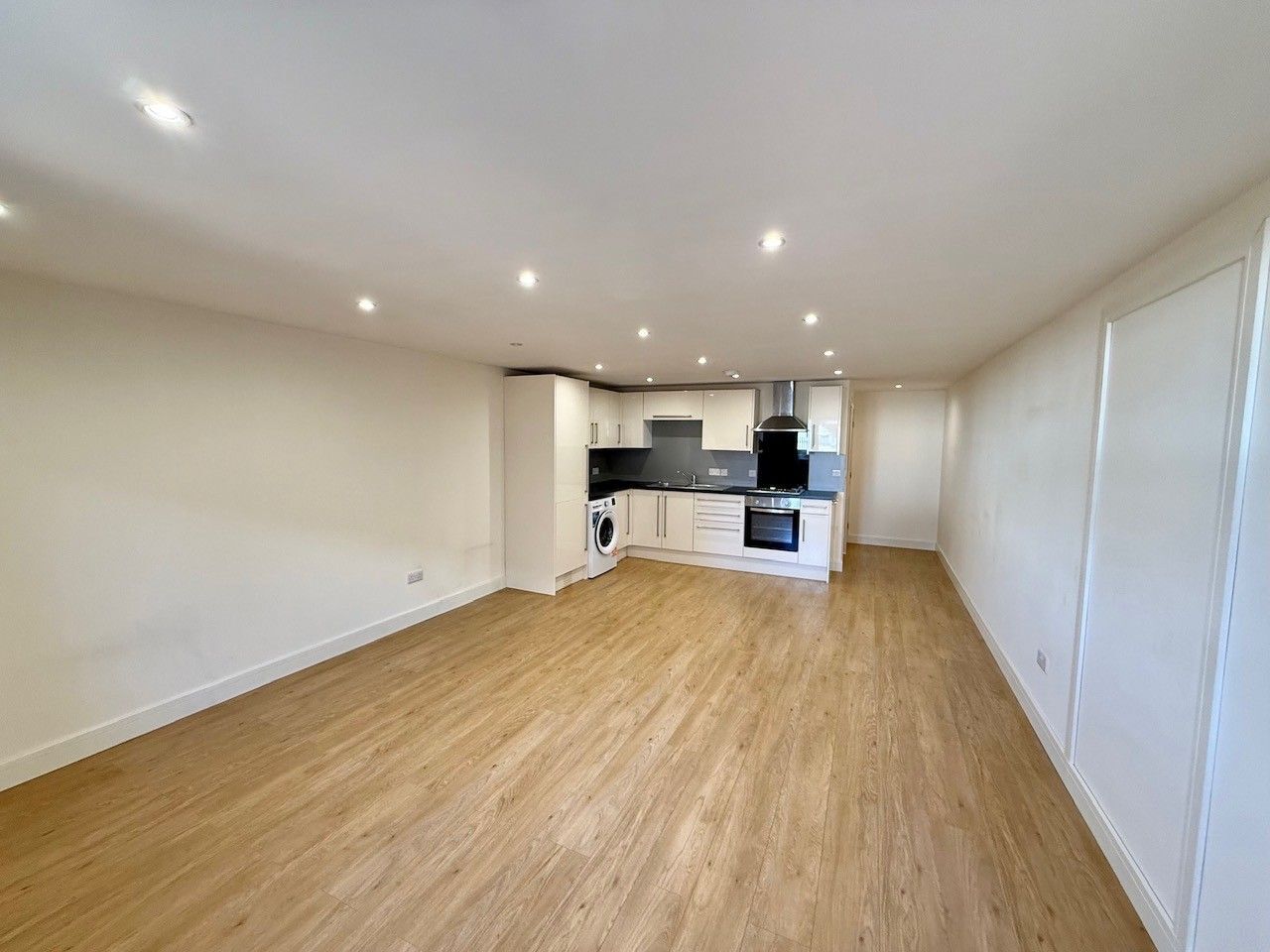 The Barn, Forest Road, Wokingham, RG40 Image 4