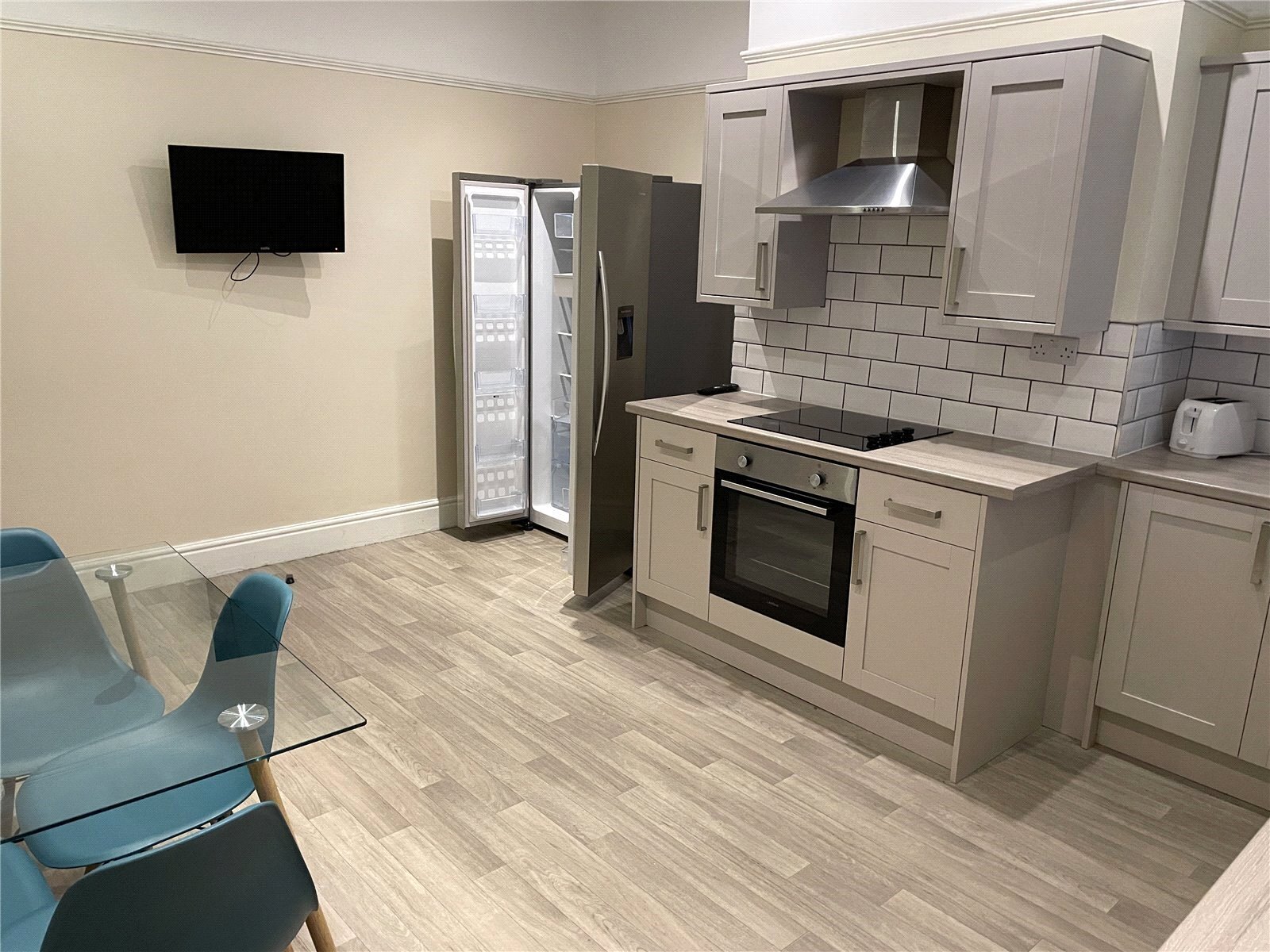 3 Woodthorpe Terrace, Huddersfield, HD1 Image 10