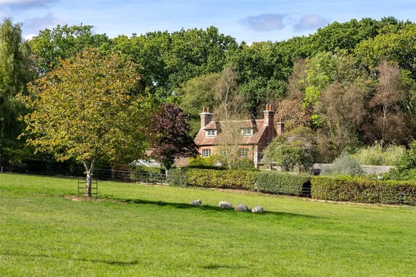 Brickyard Lane, Corfe Mullen, BH21 photo 30