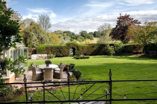Brickyard Lane, Corfe Mullen, BH21 photo 35