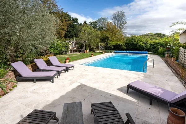 Brickyard Lane, Corfe Mullen, BH21 photo 38