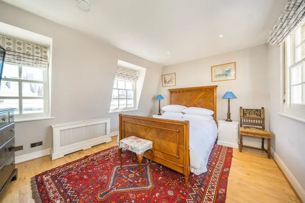Denbigh Street, London, SW1V photo 15