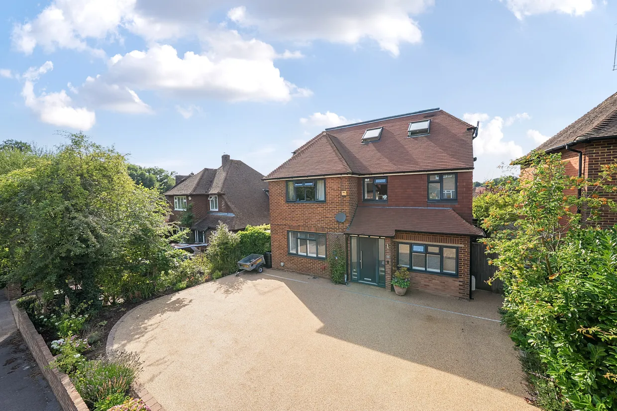 Delves Avenue, Tunbridge Wells, TN2 photo 1