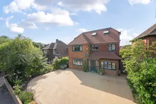 Delves Avenue, Tunbridge Wells, TN2 photo 1