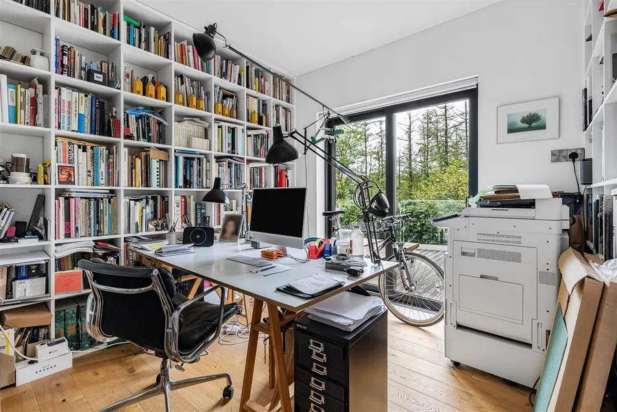 Property Image 32