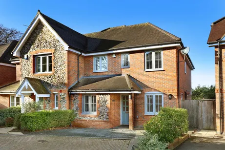 Gurnells Road, BEACONSFIELD, HP9